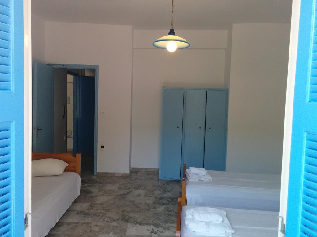 Panos Studios Poros Town Екстериор снимка