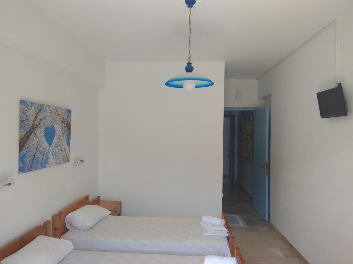 Panos Studios Poros Town Екстериор снимка