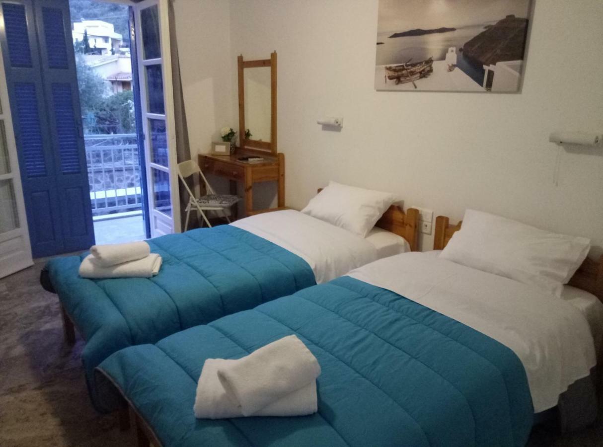 Panos Studios Poros Town Екстериор снимка